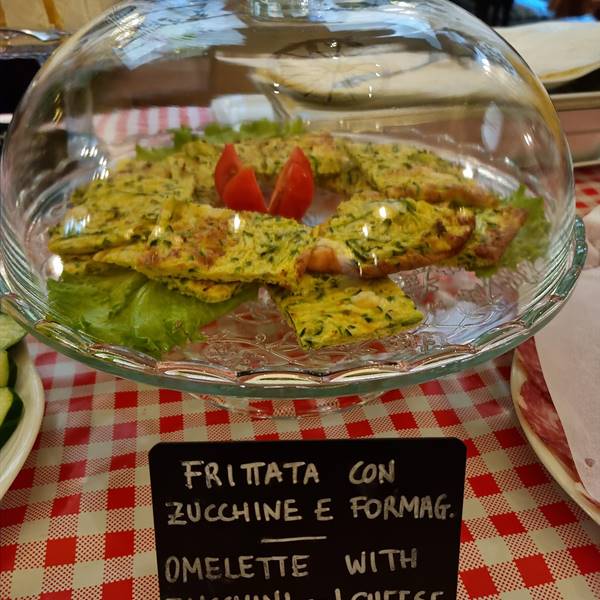 Frittata con zucchine e formaggio  #colazioni #hotelvittoria #rivadelgarda